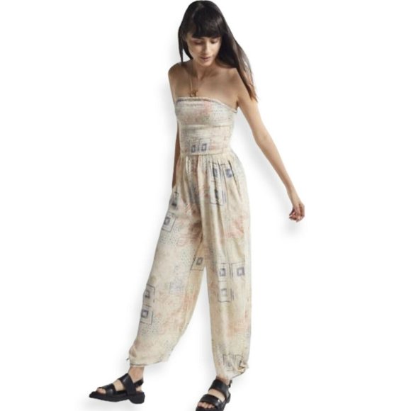 Urban Outfitters Pants - Urban Outfitters Strapless Smocked Jumpsuit Romper Halter Women’s S Beige